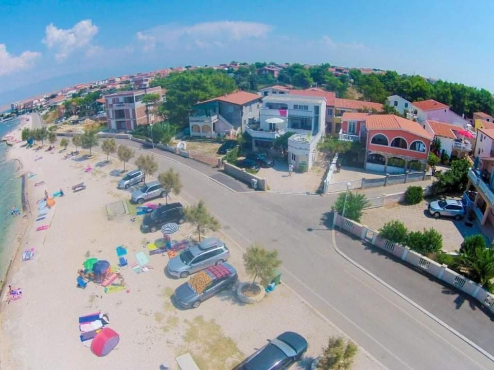 Apartments Kovac Vir Bagian luar foto